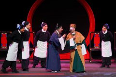 戏曲的跨文化演绎：“中国版”还是“中国化”？